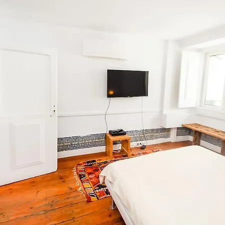 Spacious 3br In Praca Da Figueira-central Location شقة
