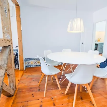Spacious 3br In Praca Da Figueira-central Location 公寓