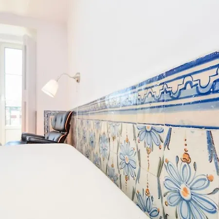 Spacious 3br In Praca Da Figueira-central Location 公寓 *