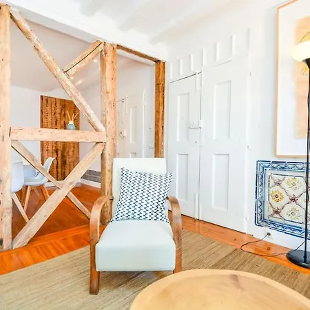 Spacious 3br In Praca Da Figueira-central Location 公寓